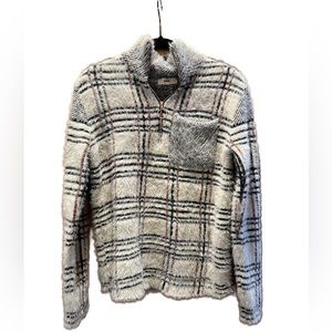 Cute, cozy, & soft pullover!